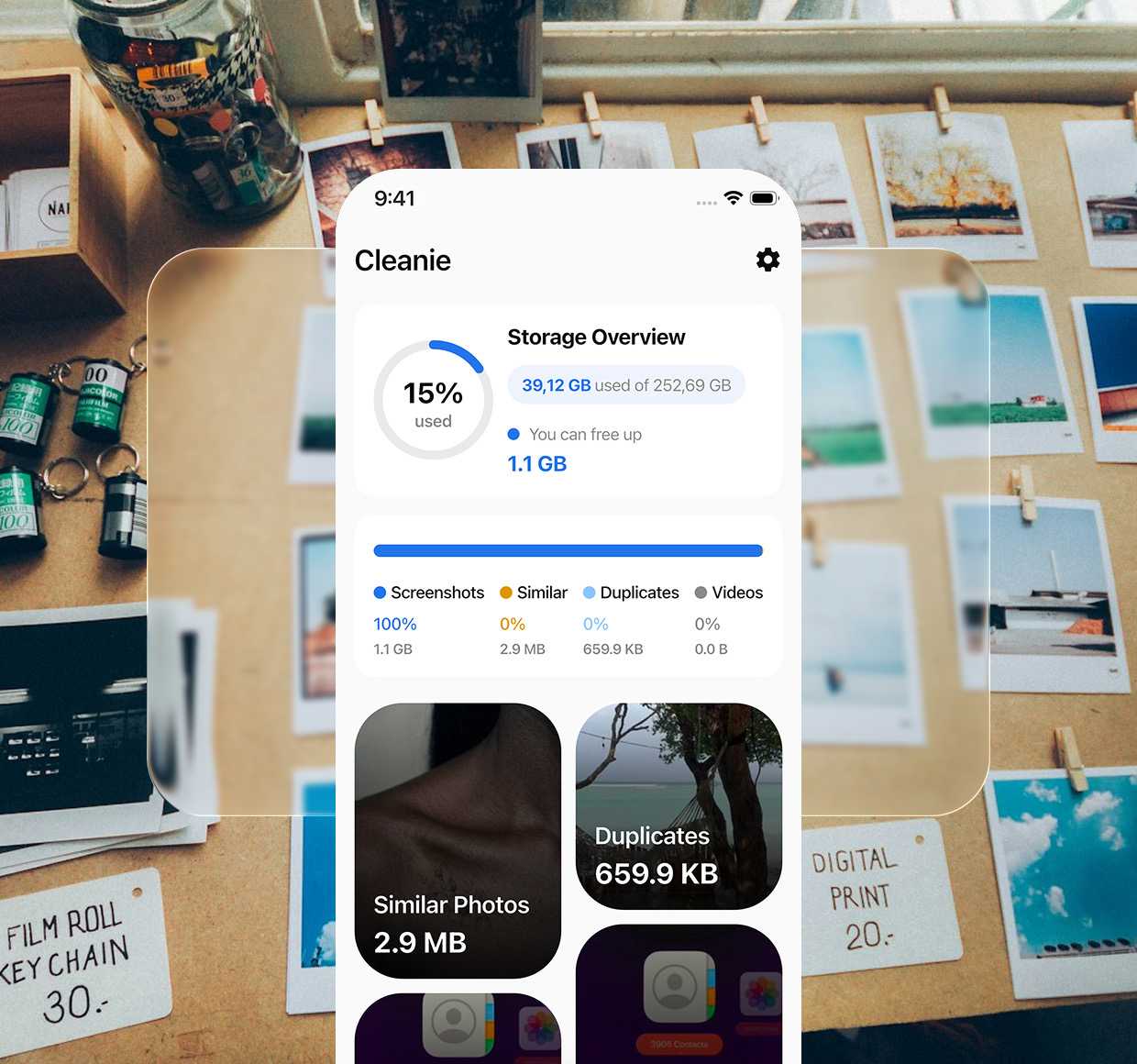 Cleanie storage overview screen showing screenshots, similar photos, and duplicates ready to clear